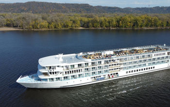 American Cruise Lines, riverboat, Mississippi River, cruise ship, river cruise ship