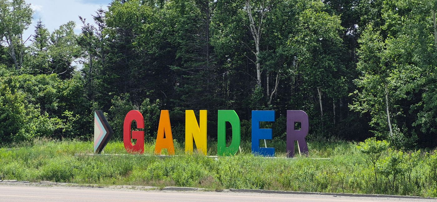Image: Deux vols en provenance de Toronto et de Montréal, qui devaient atterrir à St. John’s, ont été contraints de se poser à Gander en raison de la pluie verglaçante (Photo Credit: Jason Summers/TravelPulse Canada)