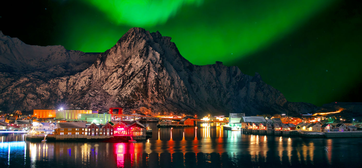 Image: Hurtigruten offers a Northern Lights Promise on seasonal coastal Norway voyages (Photo Credit: Hurtigruten)