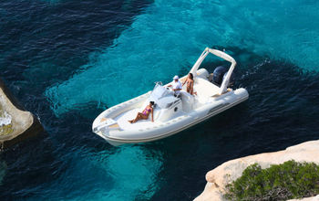 Boat rental at St. Bernard's Hill House in the British Virgin Islands