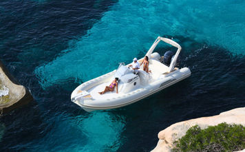 Boat rental at St. Bernard's Hill House in the British Virgin Islands