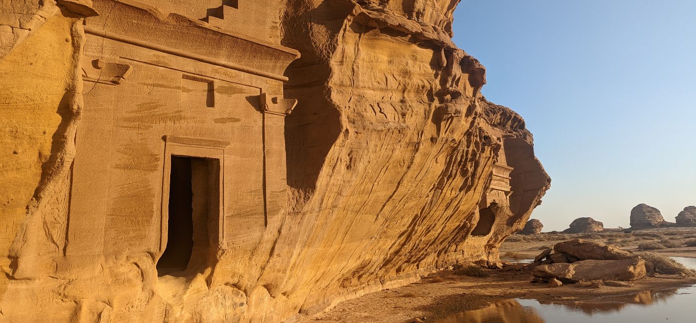 Image: Al’Ula, dans le nord-est du pays, construite par le même peuple que Petra, en Jordanie (Photo Credit: Bert Archer)