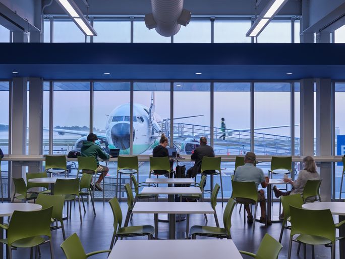 Region of Waterloo International Airport (YKF).