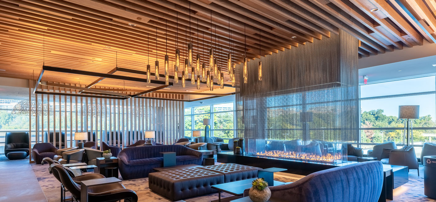 Image: American Airlines Admirals Club DCA (Photo Credit: Courtesy American Airlines)