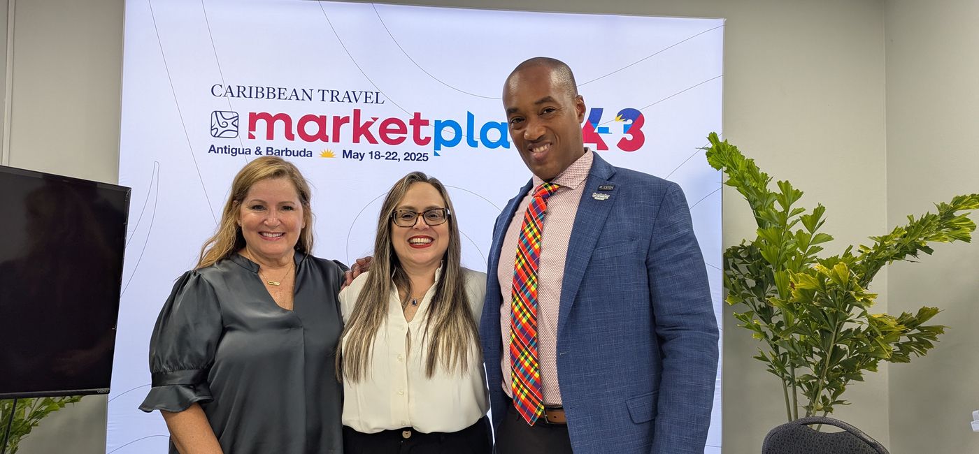 Image: CHTA: Karen Whitt, Vanessa Ledesma, Sanovnik Destang (Photo Credit: TravelPulse Canada/Natasha Lair-McKenty)