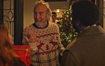 Wyndham Hotels "Stay Close' Holiday Campaign