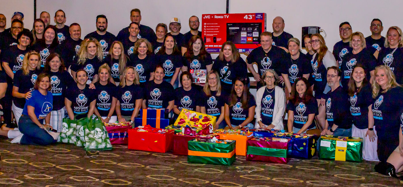 Image: At their 2024 strategy meeting, ALG Vacations and Amstar executives and management supported 12 children and three women living in a home sponsored by Cancun Pro Kids, which protects vulnerable women and children from exploitation and abuse. (Photo Credit: ALG Vacations)