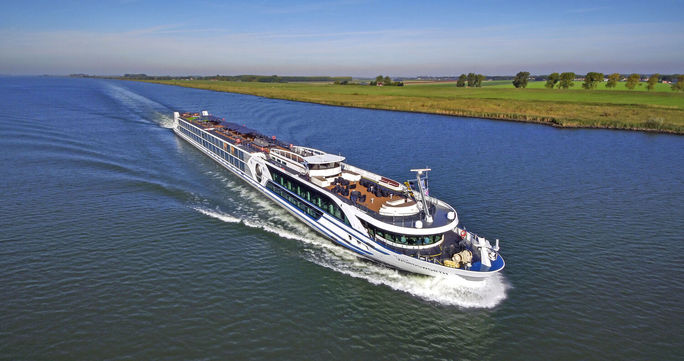 William Wordsworth river cruise ship William Wordsworth river cruise ship, Riviera Travel