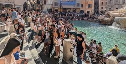Trevi fountain, travel, travelers, crowd, Rome, Italy