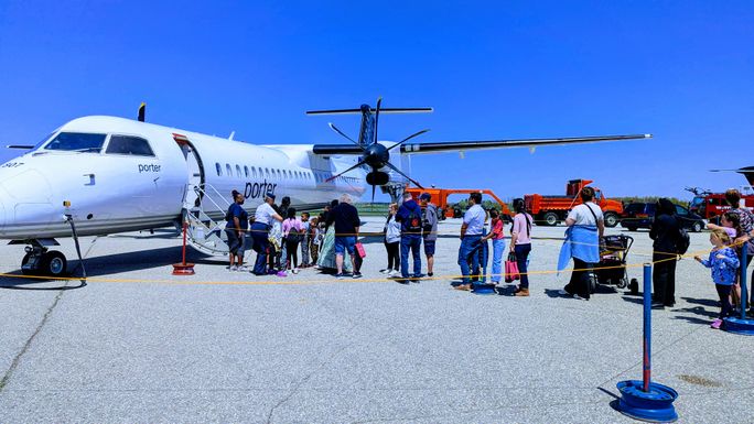 Porter Airlines Dash 8-400 at WWFC Girls Can Fly event Porter Airlines Dash 8-400 at WWFC Girls Can Fly event