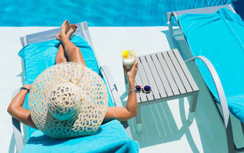 MeMooner at Hilton Lounging by the Pool