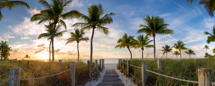 Smathers beach at sunrise in Key West, Florida. Smathers beach at sunrise in Key West, Florida.