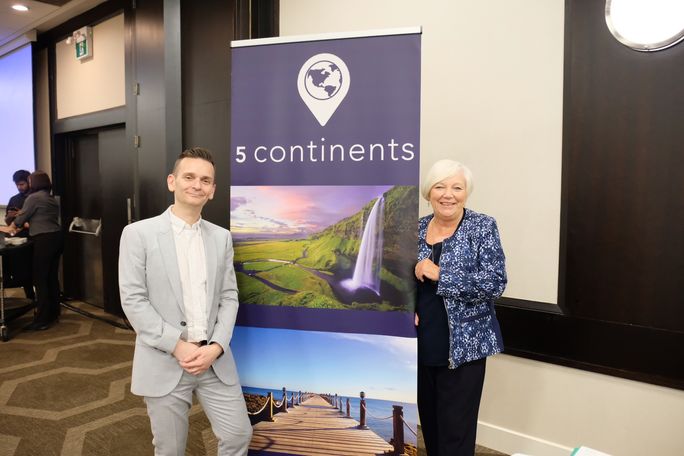 David Boigne and Michele Rauzon, 5Continents David Boigne and Michele Rauzon, 5Continents