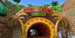 Donkey Kong Country at Super Nintendo World.