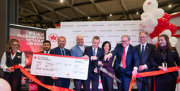 Air Canada celebrates resumption of Ottawa-London Heathrow.