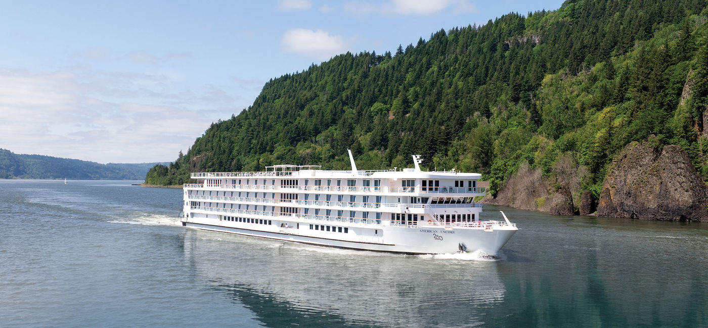 Image: American Cruise Lines Celebrates Christening of American Encore (Photo Credit: American Cruise Lines)