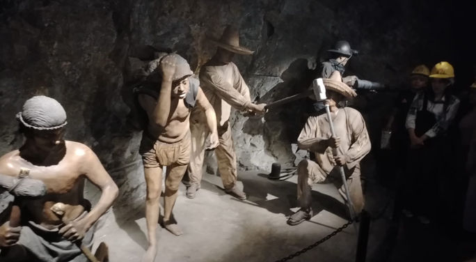 During the colonial era, gold and silver extraction in places such as El Eden Mine was fundamental in the economic development of the Spanish Crown. During the colonial era, gold and silver extraction in places such as El Eden Mine was fundamental in the economic development of the Spanish Crown.