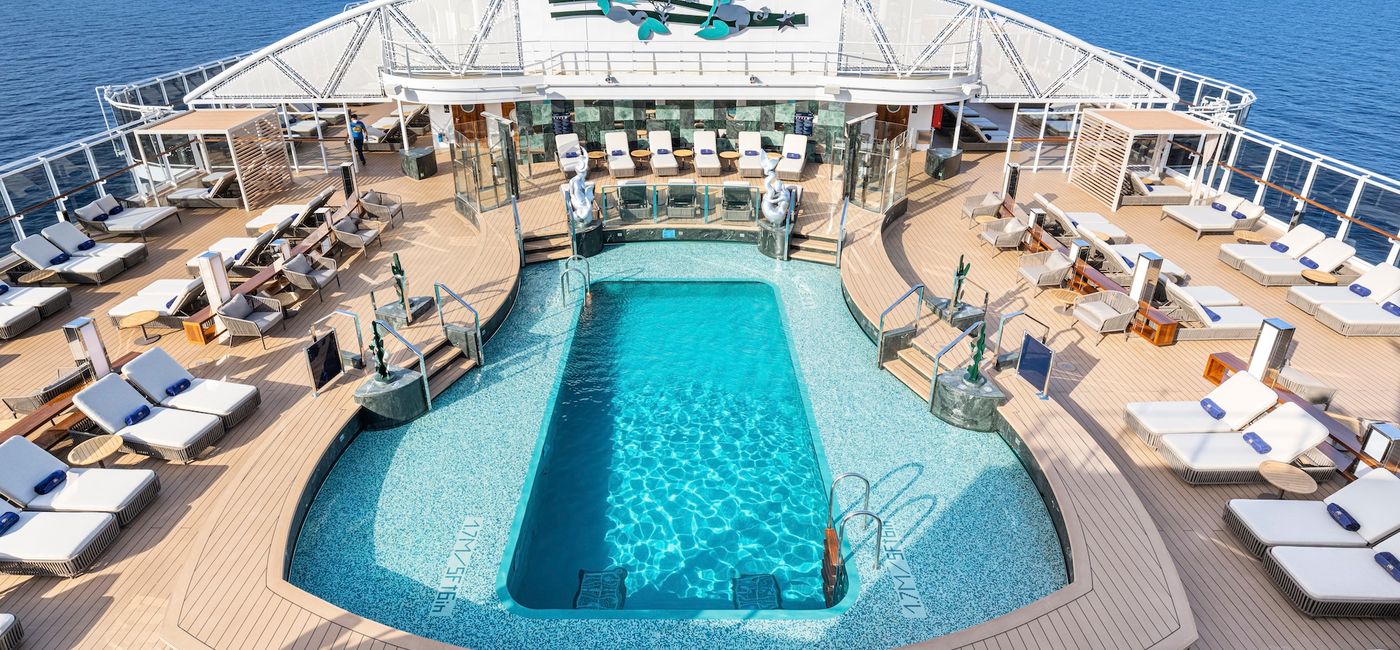 Image: MSC Yacht Club Pool on MSC Seascape (Photo Credit: MSC Cruises)