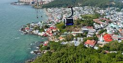 Hon Thom Cable Car.