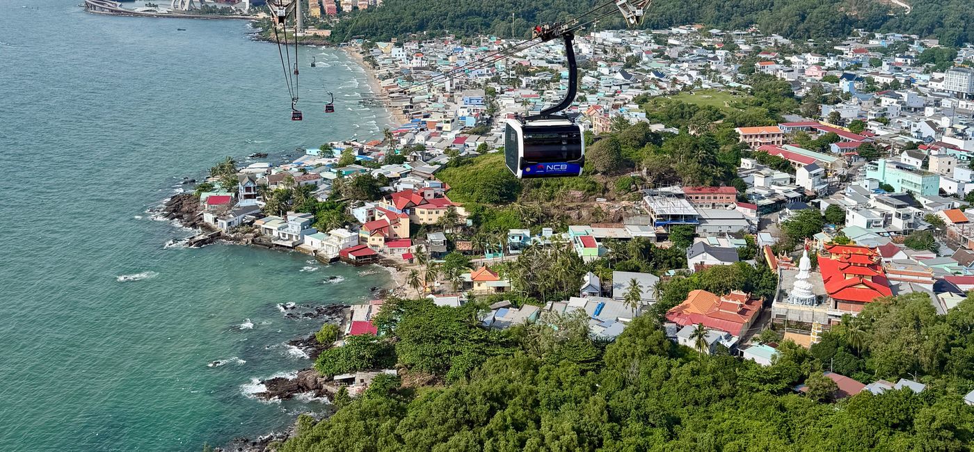 Image: Hon Thom Cable Car. (Photo Credit: Chelsea Davis)