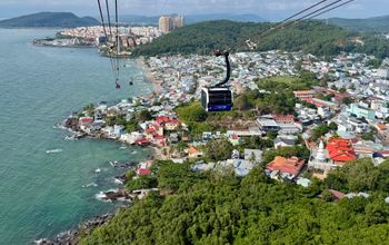 Hon Thom Cable Car.