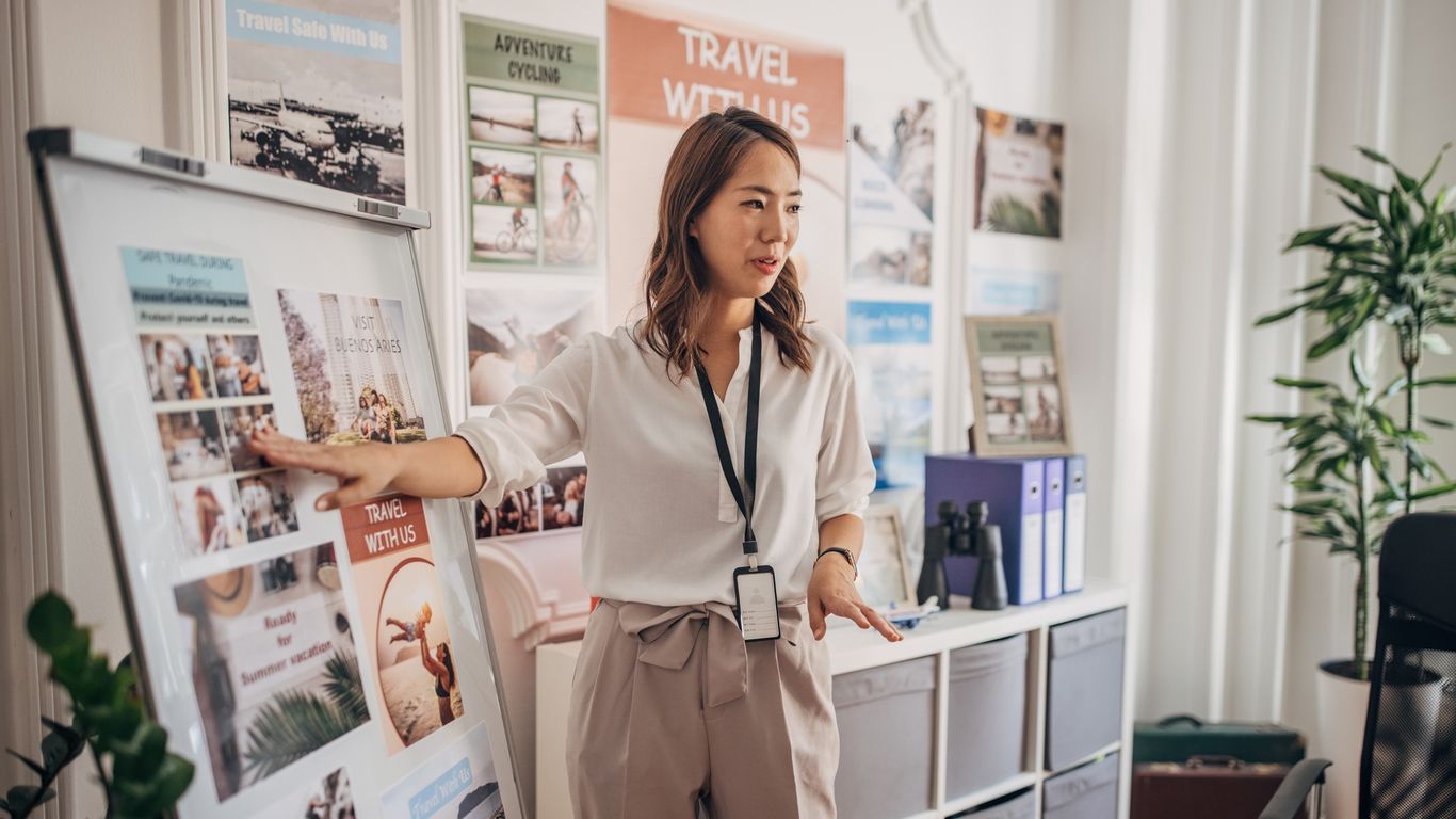 How to Become a Travel Advisor