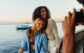 Tourists (women)