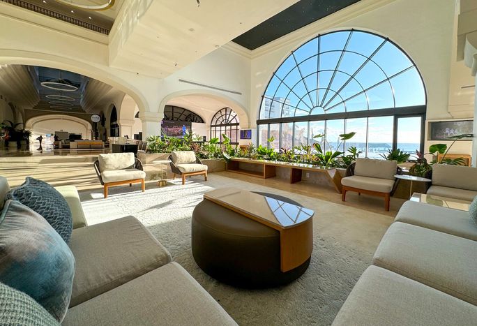 Lobby Lounge at Marriott Cancun All-Inclusive Resort