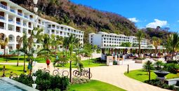 Sandals Saint Vincent mountains