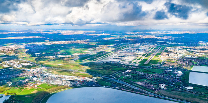 Vista aérea del aeropuerto de Heathrow en Londres, Reino Unido Vista aérea del aeropuerto de Heathrow en Londres, Reino Unido