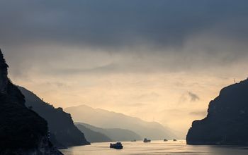 Xiling Gorge, morning