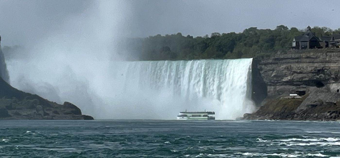 Image: Niagara Falls from Ontario. (Photo Credit: Theresa Norton.)