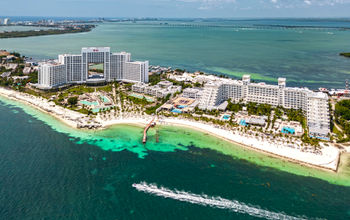 Riu Palace Peninsula & Riu Caribe