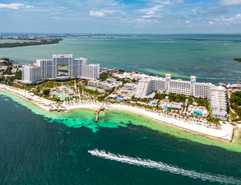 Riu Palace Peninsula & Riu Caribe