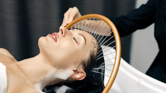 Japanese head spa treatment Japanese head spa treatment