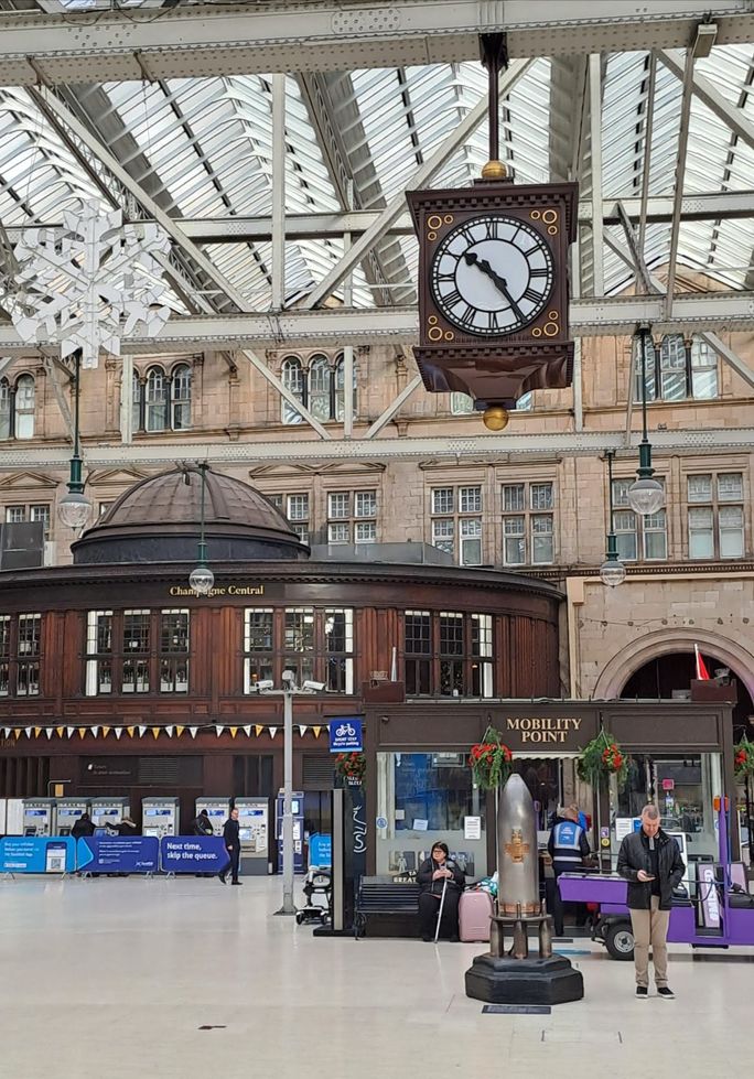 Interior of Glasgow Central Station Glasgow Central Station, Glasgow Scotland