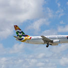 Cayman Airways Boeing 737