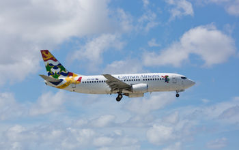 Cayman Airways Boeing 737