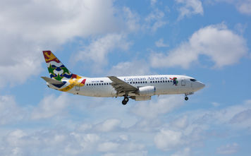 Cayman Airways Boeing 737