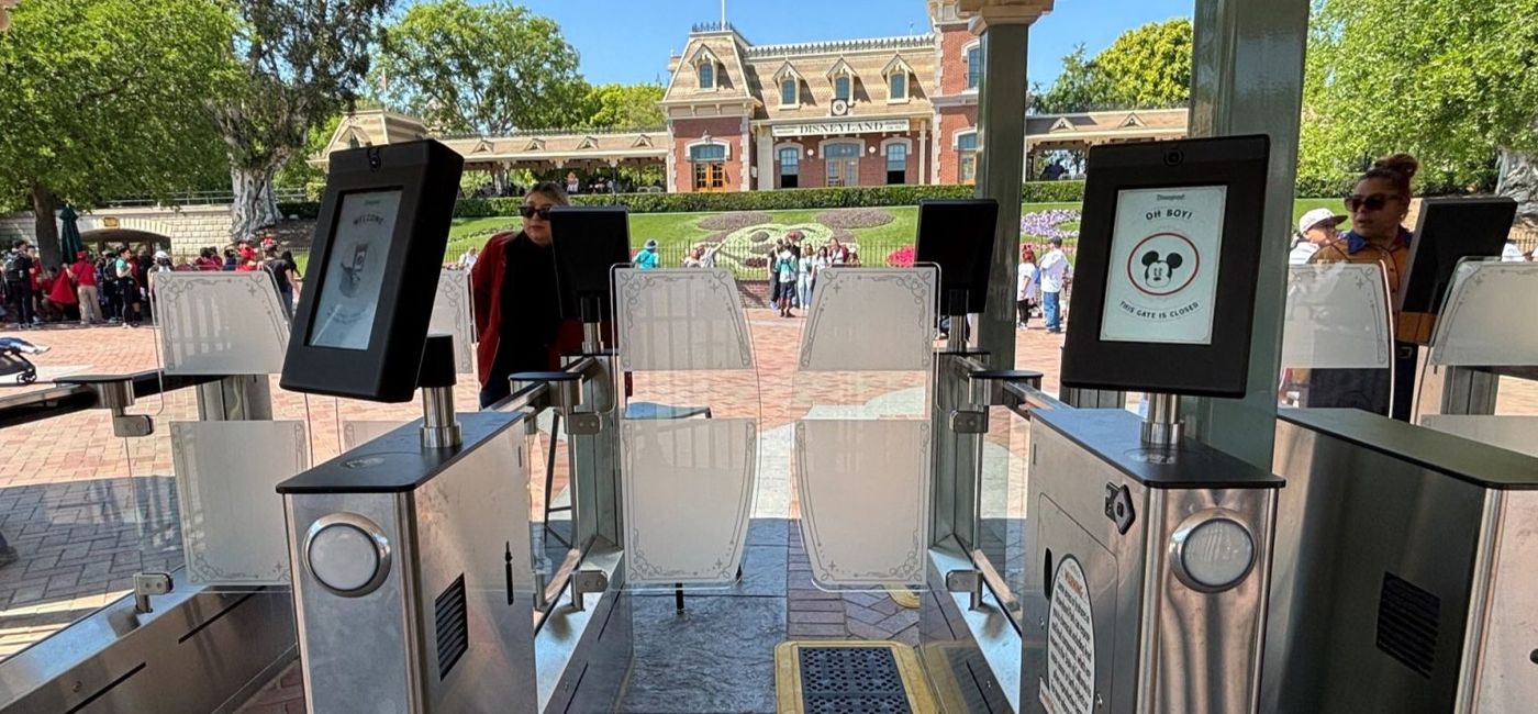 Image: Disneyland Parks New Entry Gate Process (Photo Credit: Disneyland Parks)