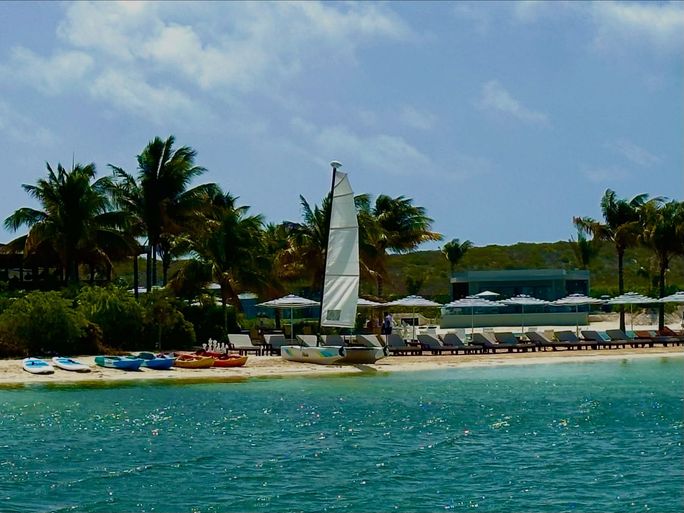 The Club House beach, Ambergris Cay The Club House beach, Ambergris Cay