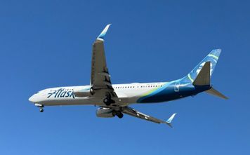 Alaska Airlines Boeing 737