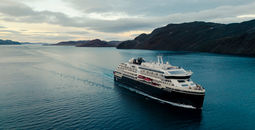 HX Expeditions in the Northwest Passage