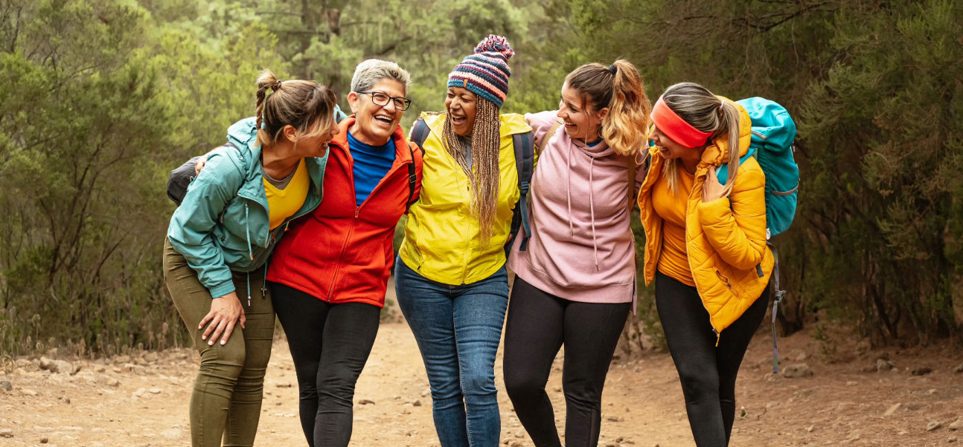 Image: Women traveling together. (Photo Credit: Alessandro Biascioli / Adobe Stock)