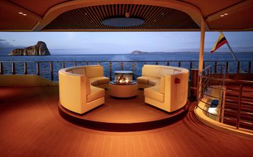 Explorer Lounge on Silver Origin