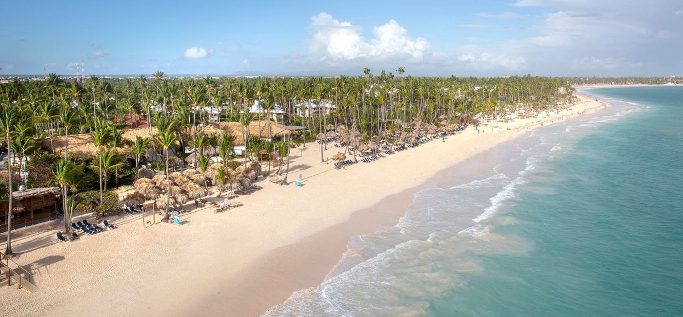 Image: The beach at the Grand Palladium Bavaro Suites Resort & Spa (Photo Credit: Palladium Hotel Group)