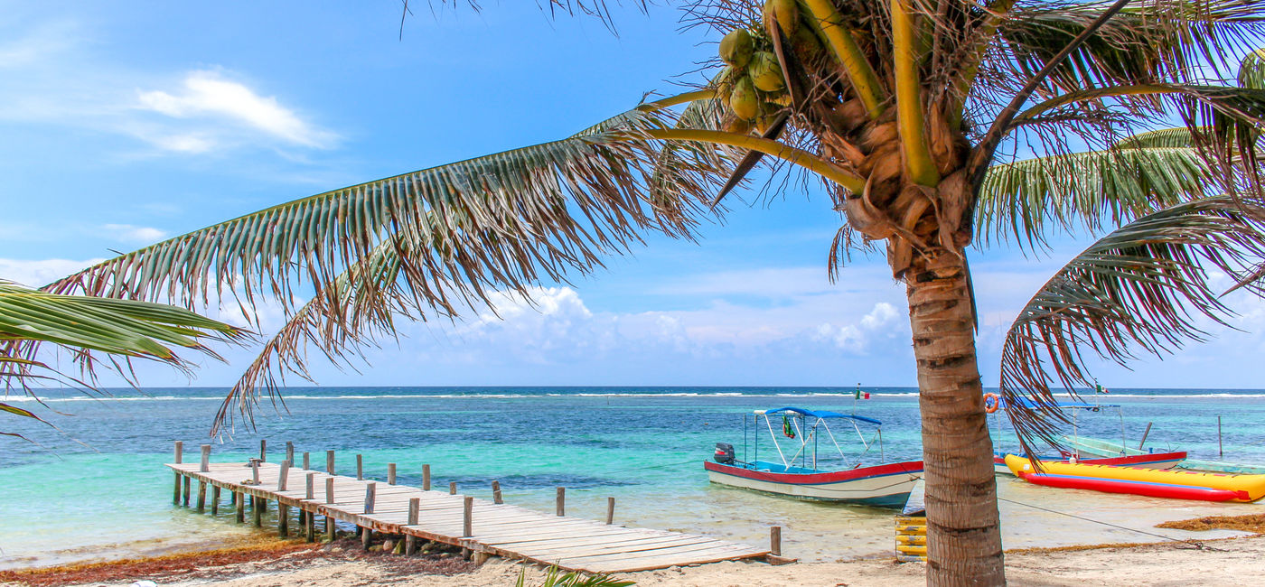 Image: Mahahual (Photo Credit: Diegomezr / Adobe Stock)
