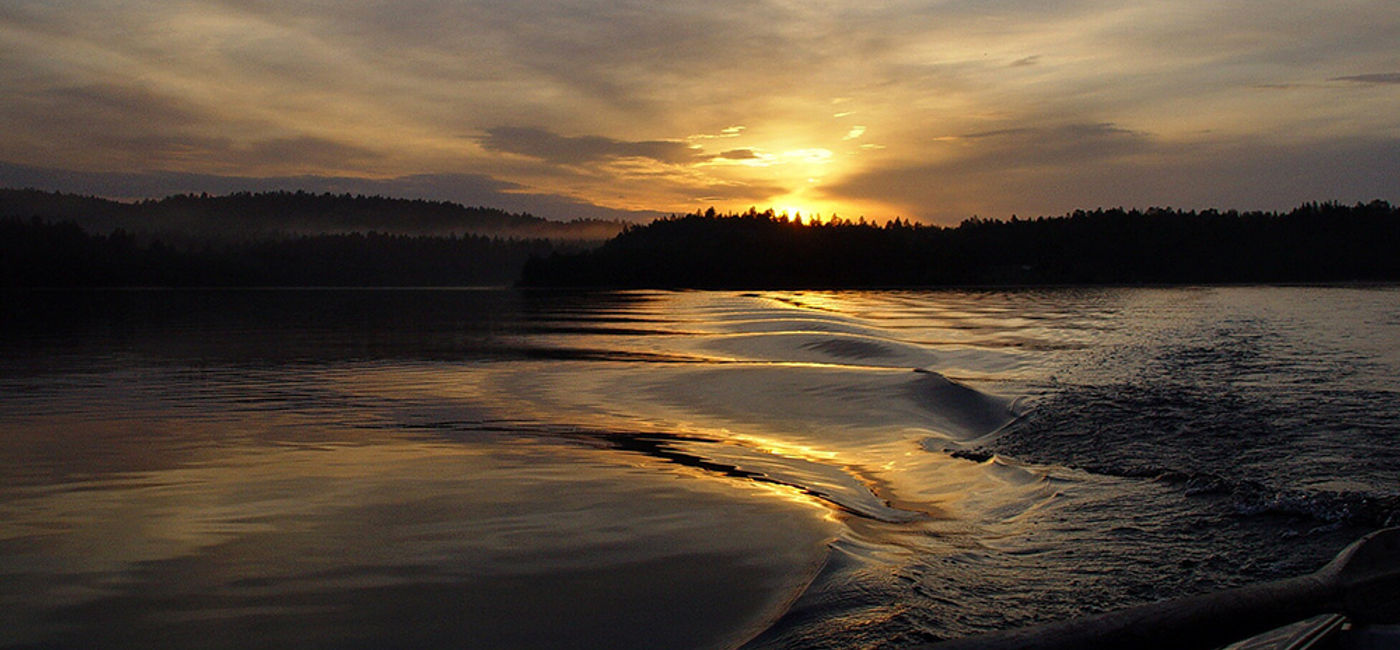 Image: PHOTO: Finnish Lapland with midnight sun. (photo via Flick/rjosef.stuefer (Finnish Lapland with midnight sun.)
