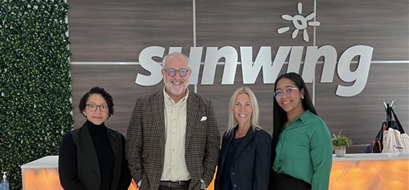 Image: Manuel Serrano, directeur commercial, Nicole Perez, directrice des ventes, et Eliana De Leon, adjointe commerciale (Source: Sunwing)