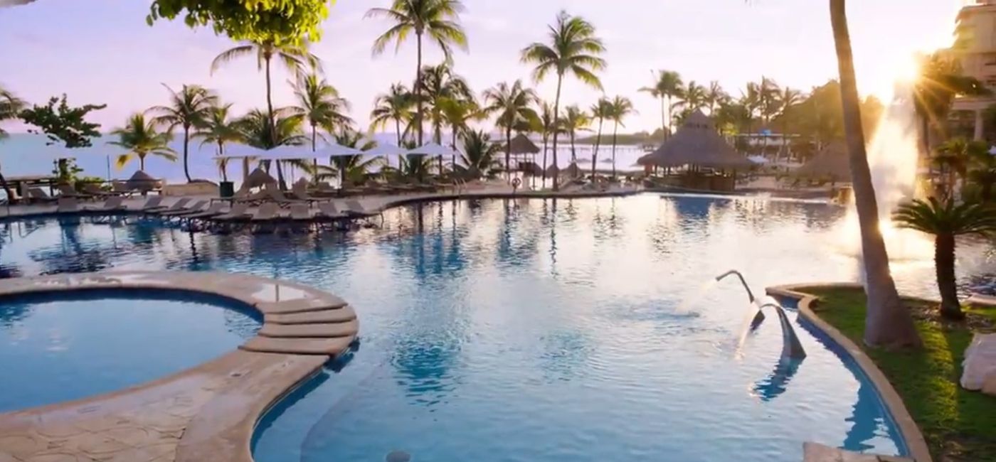 Image: (Courtesy of Grand Fiesta Americana Coral Beach)